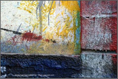 http://www.seewald.com/images/Italy/Venice/Burano/1165_AbstrYellowRedBlue_6x_43k.jpg